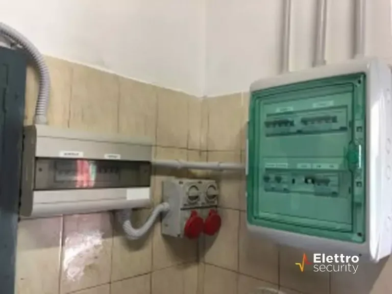 imgi_13_AnyConv.com__Quadri-elettrici-prese-elettriche-industriali-panificio_11zon