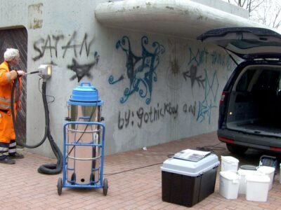 imgi_10_rimozione-graffiti-ligur-bonifiche-400x300